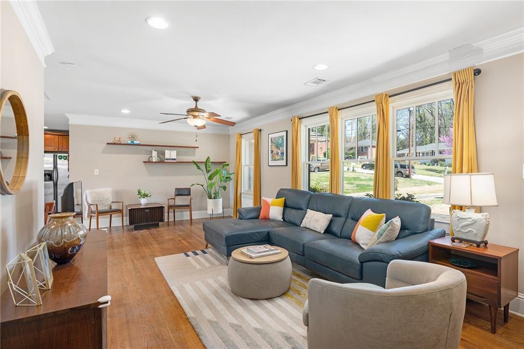 2369 Cloverdale Drive SE