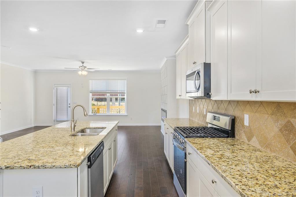 3070 Westpoint Circle