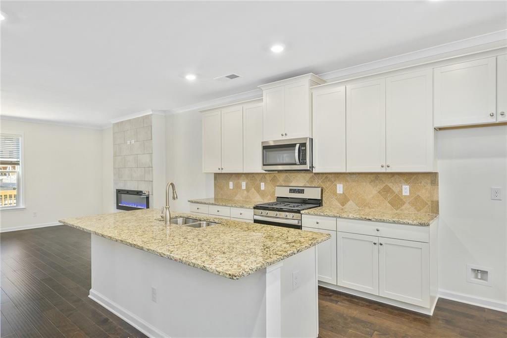 3070 Westpoint Circle