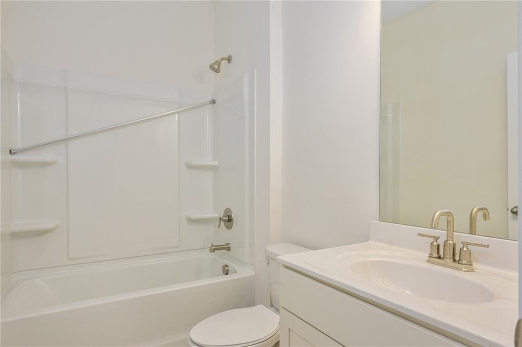 3070 Westpoint Circle