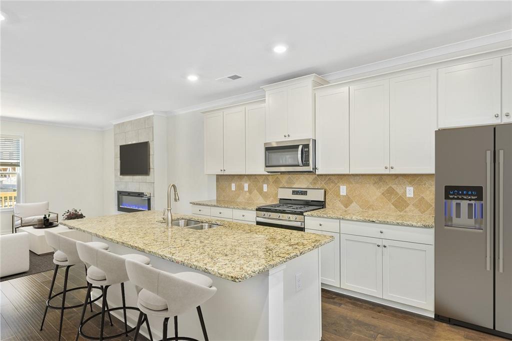 3070 Westpoint Circle