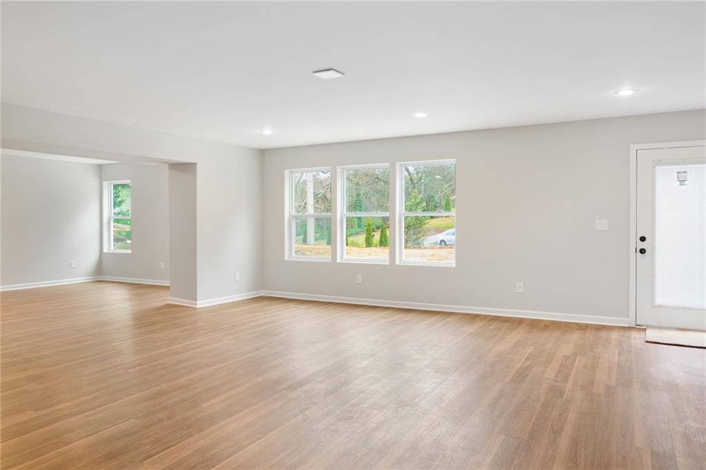 2295 Brandon Court NE