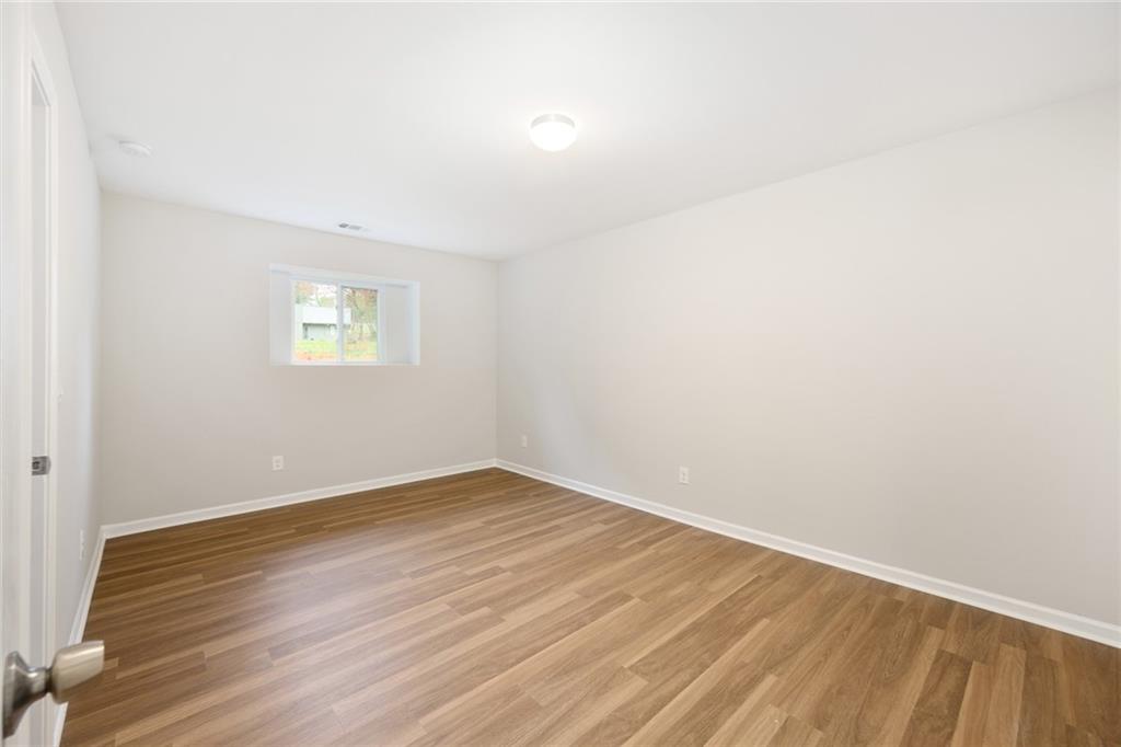 2295 Brandon Court NE