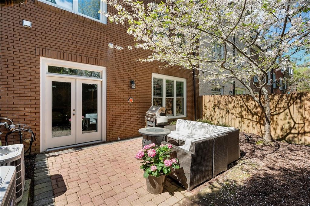 3305 Buckhead Forest Mews NE