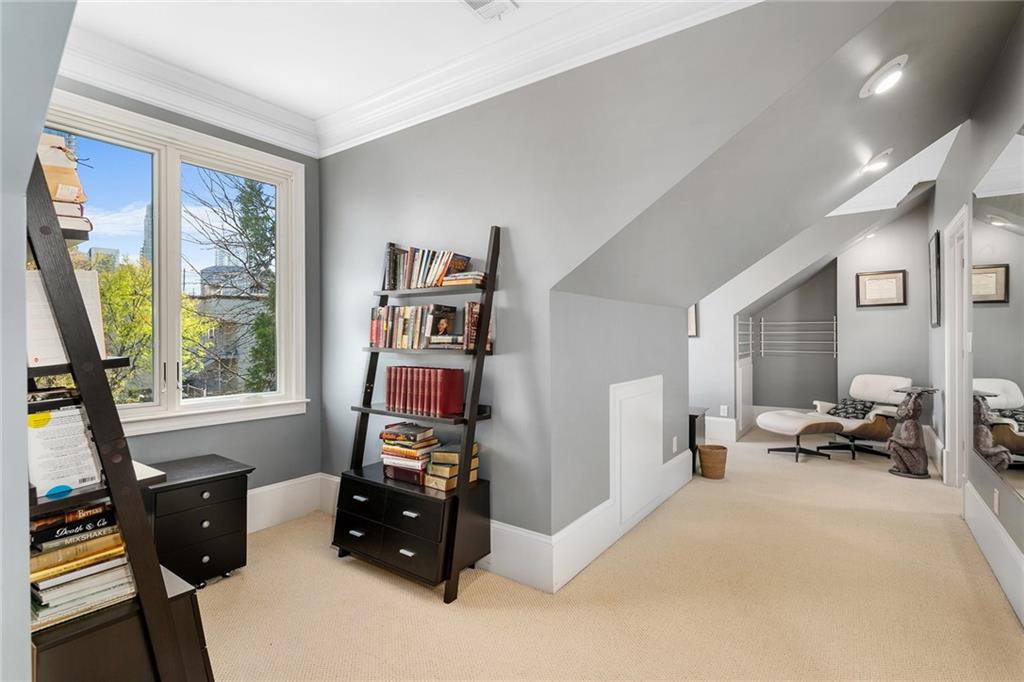 3305 Buckhead Forest Mews NE