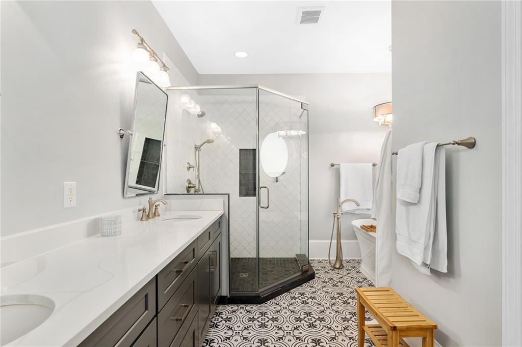 3305 Buckhead Forest Mews NE