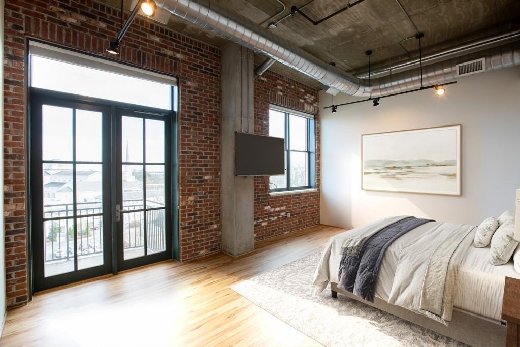 3180 Mathieson Drive Unit 906