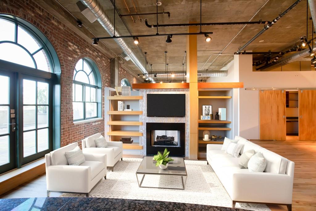 3180 Mathieson Drive Unit 906