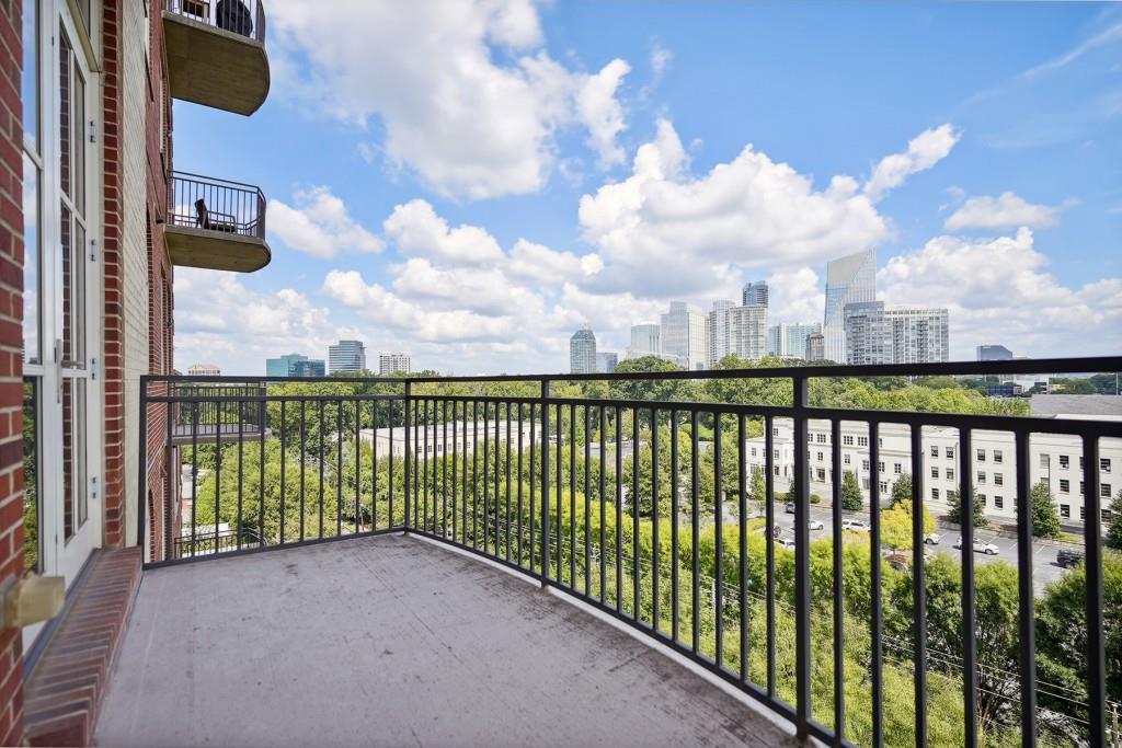 3180 Mathieson Drive Unit 906