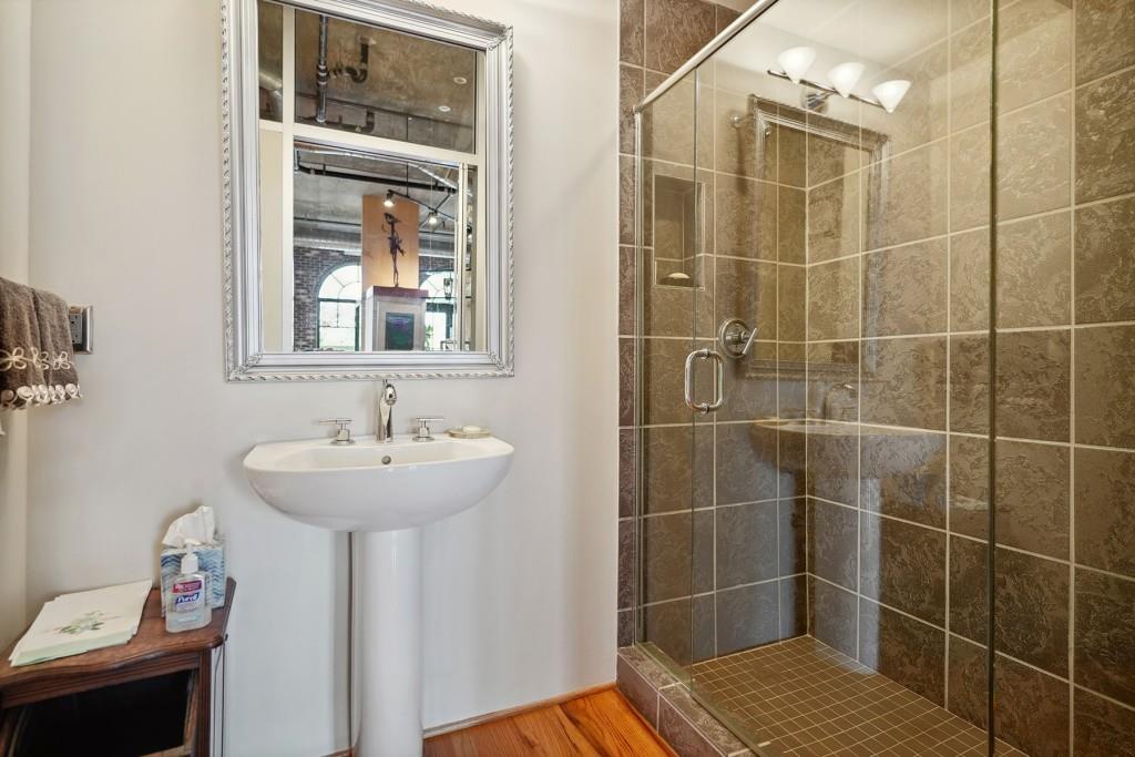 3180 Mathieson Drive Unit 906