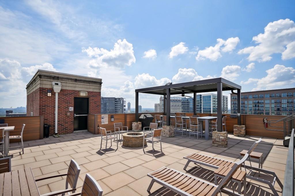 3180 Mathieson Drive Unit 906