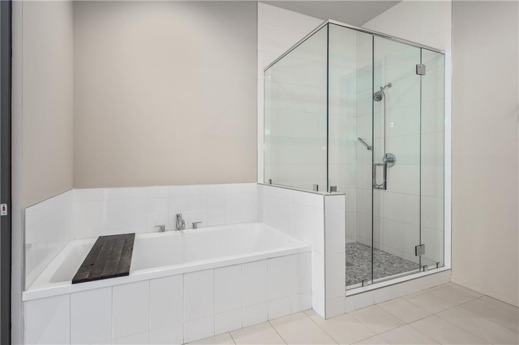 721 Longleaf Drive NE Unit 6