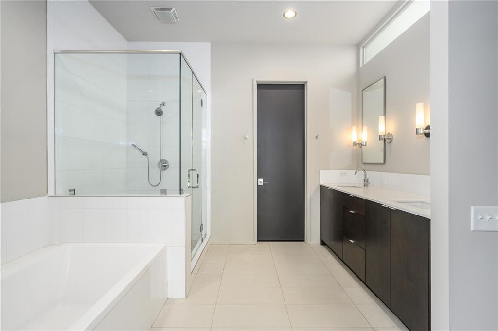 721 Longleaf Drive NE Unit 6