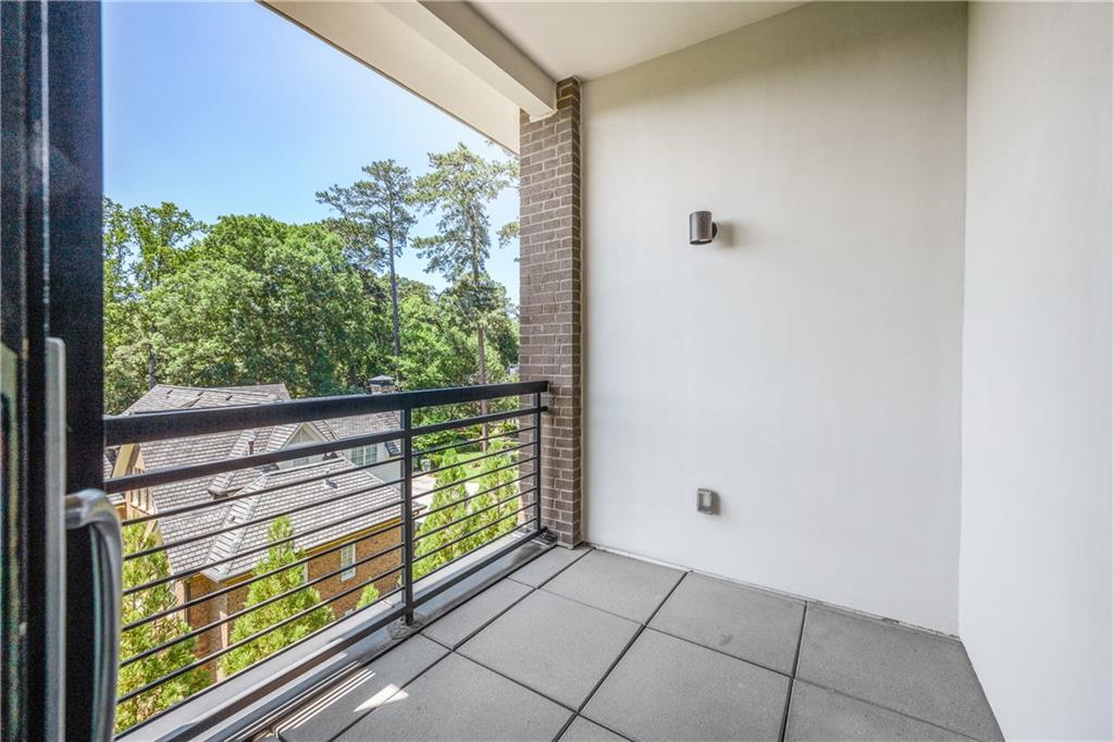 721 Longleaf Drive NE Unit 6