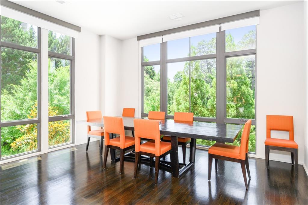 721 Longleaf Drive NE Unit 6