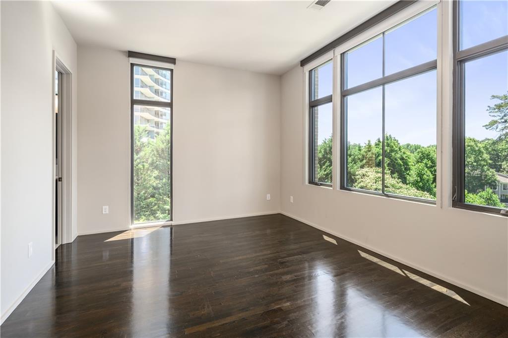 721 Longleaf Drive NE Unit 6