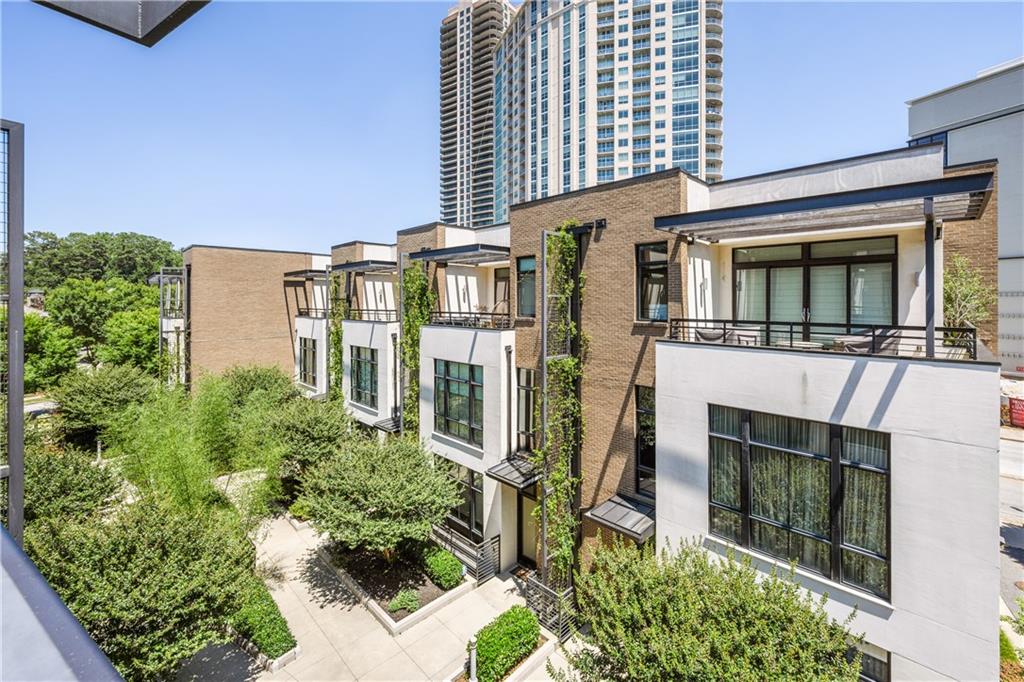 721 Longleaf Drive NE Unit 6