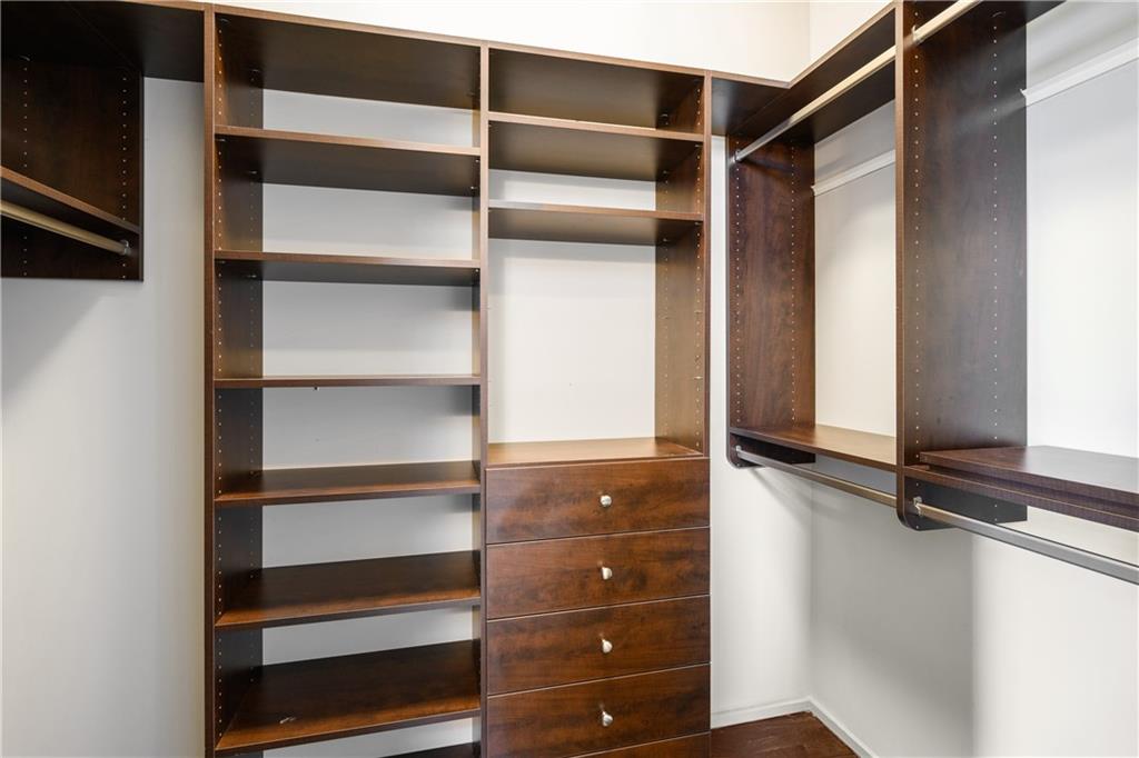 721 Longleaf Drive NE Unit 6