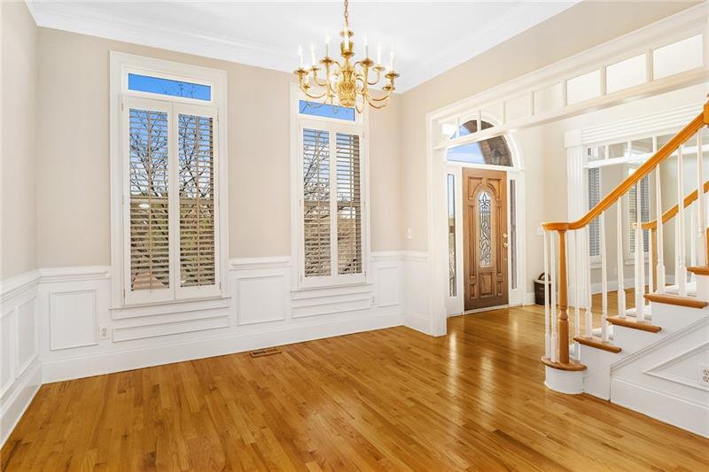 2782 Rangewood Drive NE