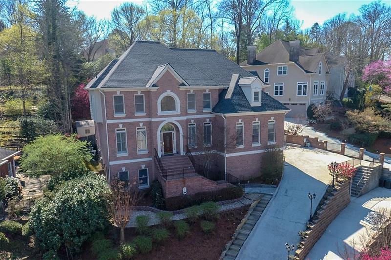 2782 Rangewood Drive NE