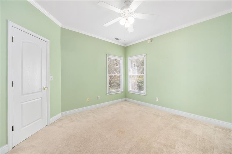 2782 Rangewood Drive NE