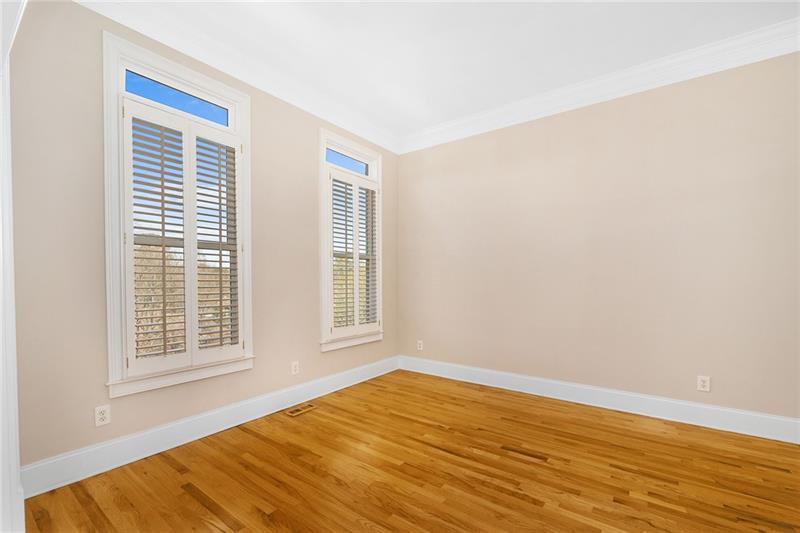 2782 Rangewood Drive NE