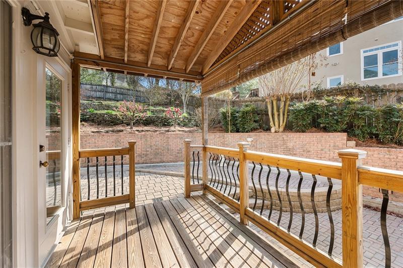 2782 Rangewood Drive NE