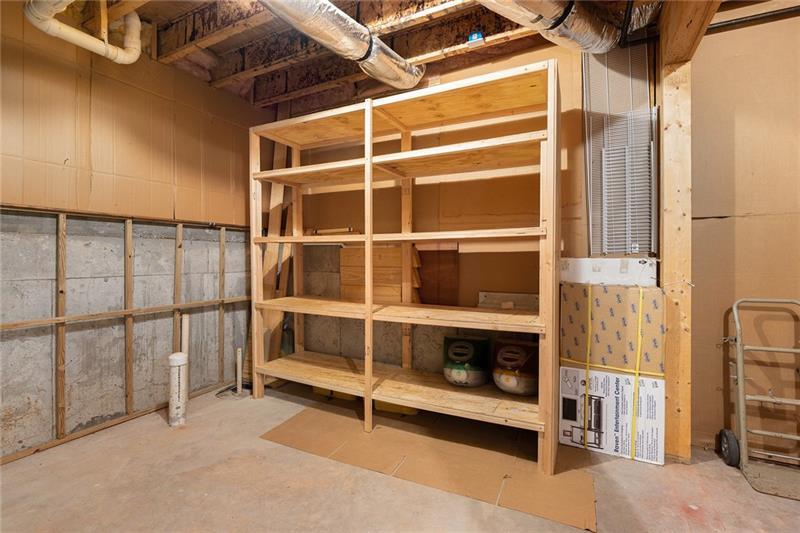 2782 Rangewood Drive NE