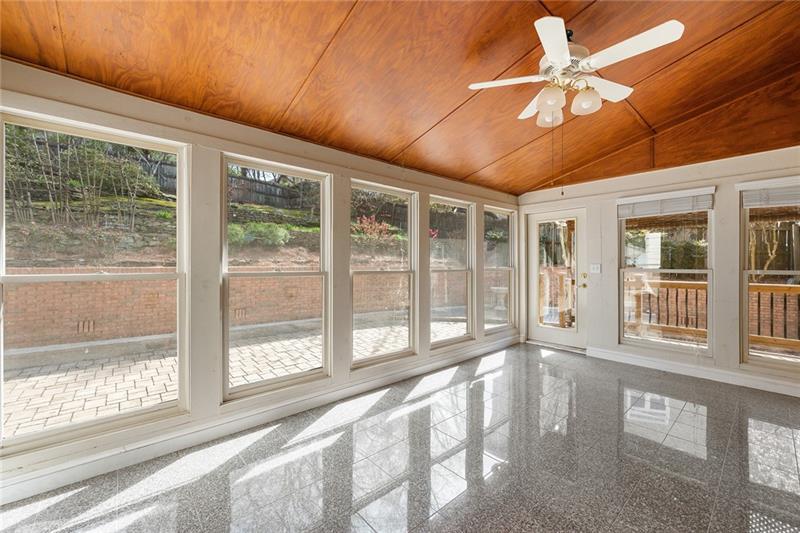 2782 Rangewood Drive NE