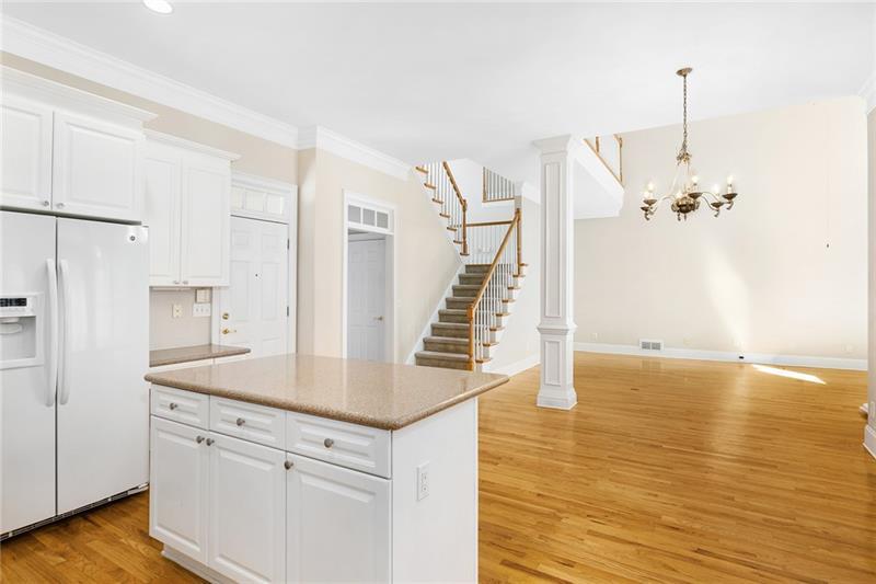 2782 Rangewood Drive NE