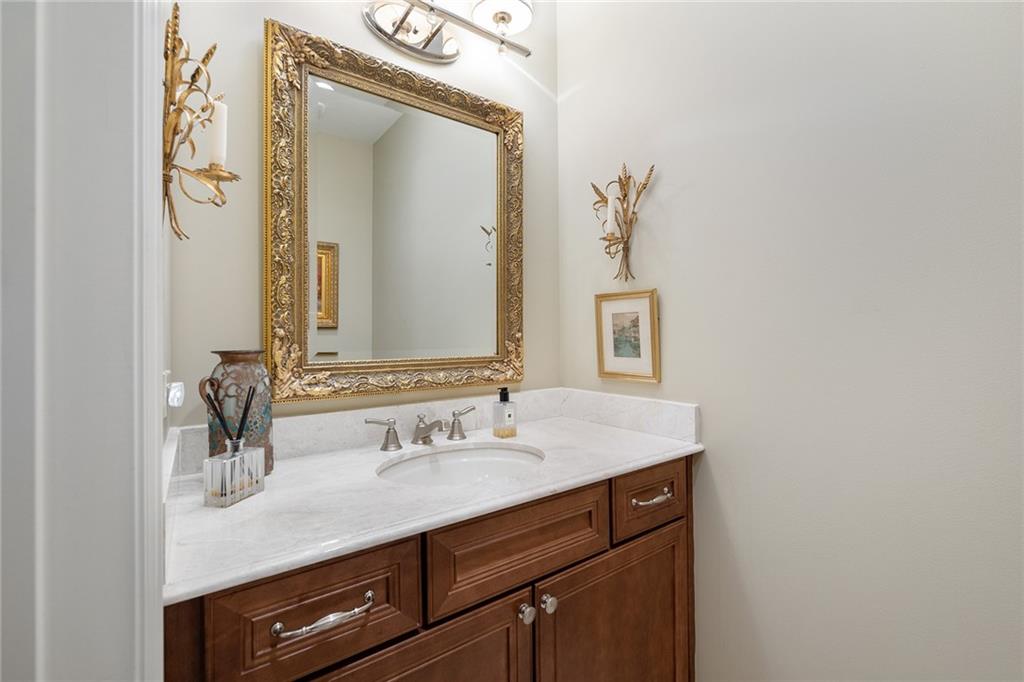 2233 Peachtree Road NE Unit 1102