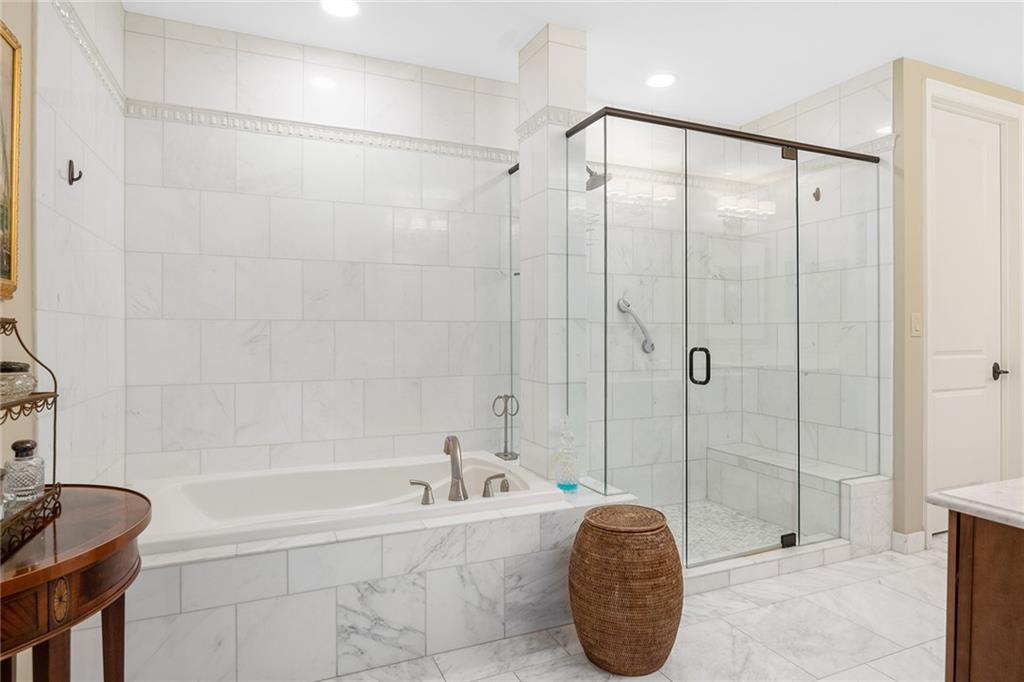 2233 Peachtree Road NE Unit 1102