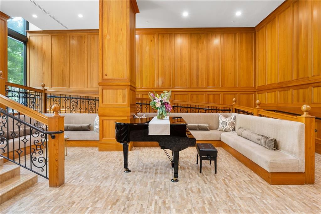 2233 Peachtree Road NE Unit 1102