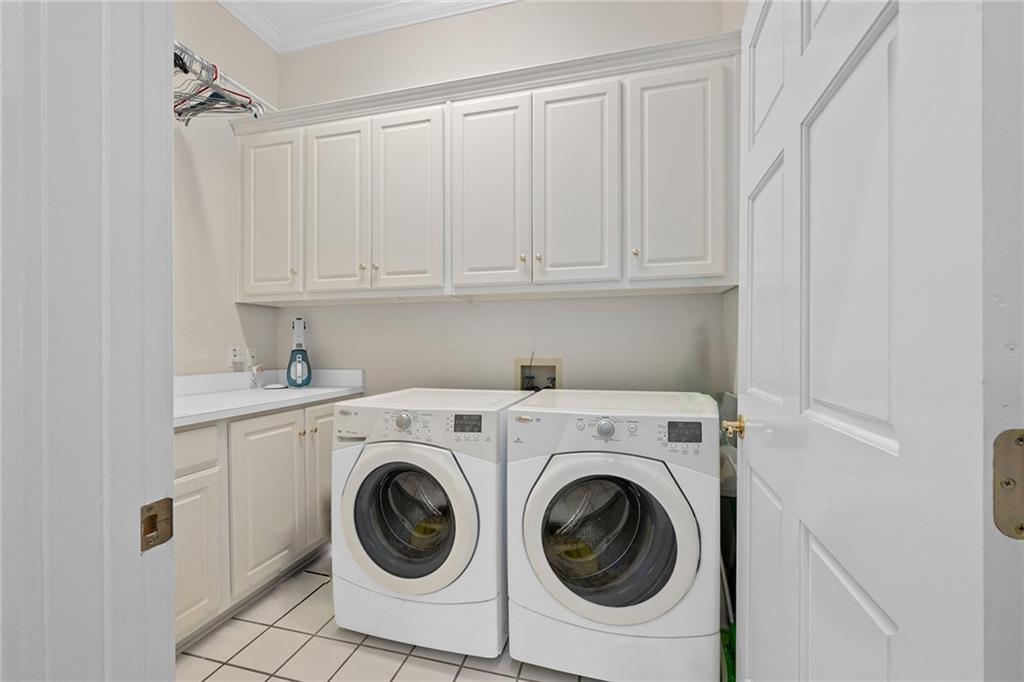 12 Rose Court NE