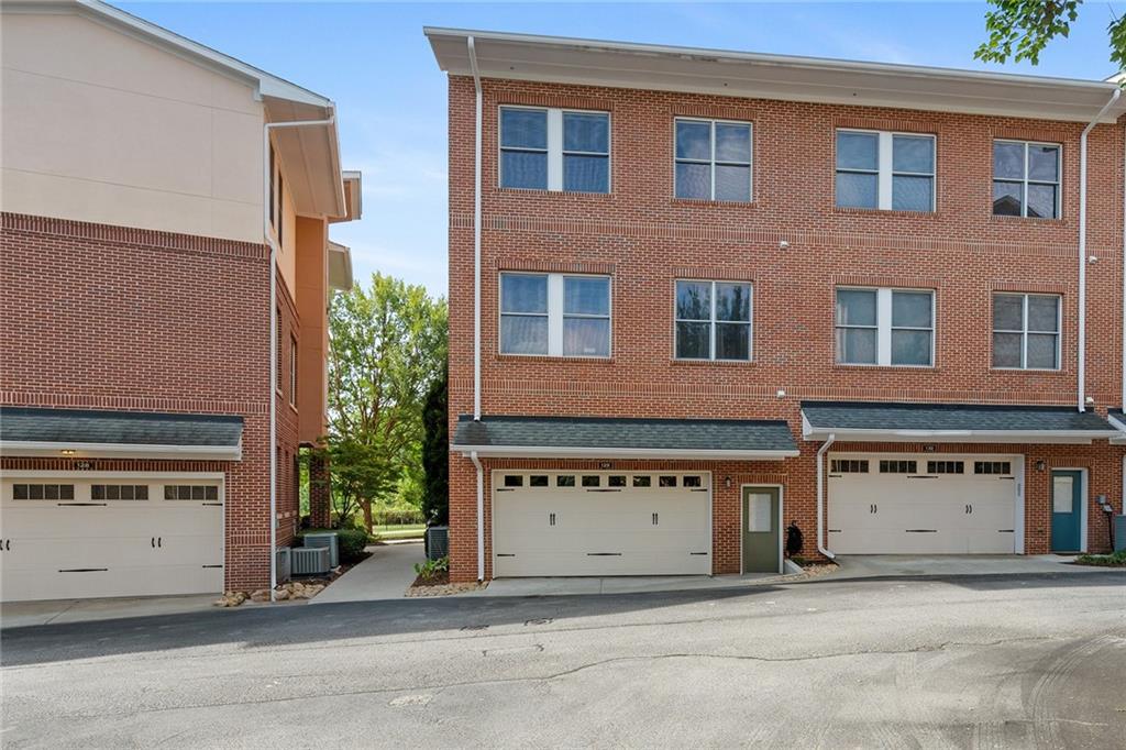 745 Fountainhead Lane NE Unit 129