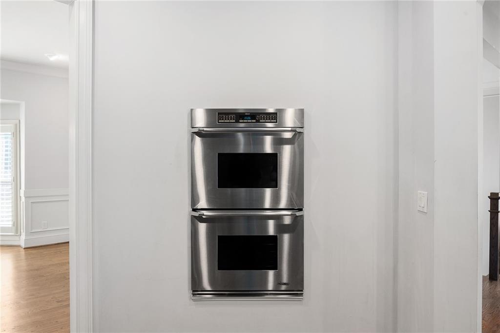 1942 Saxon Valley Circle NE