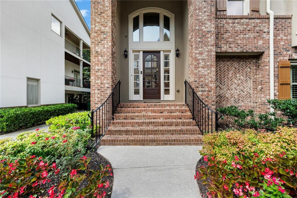 1942 Saxon Valley Circle NE