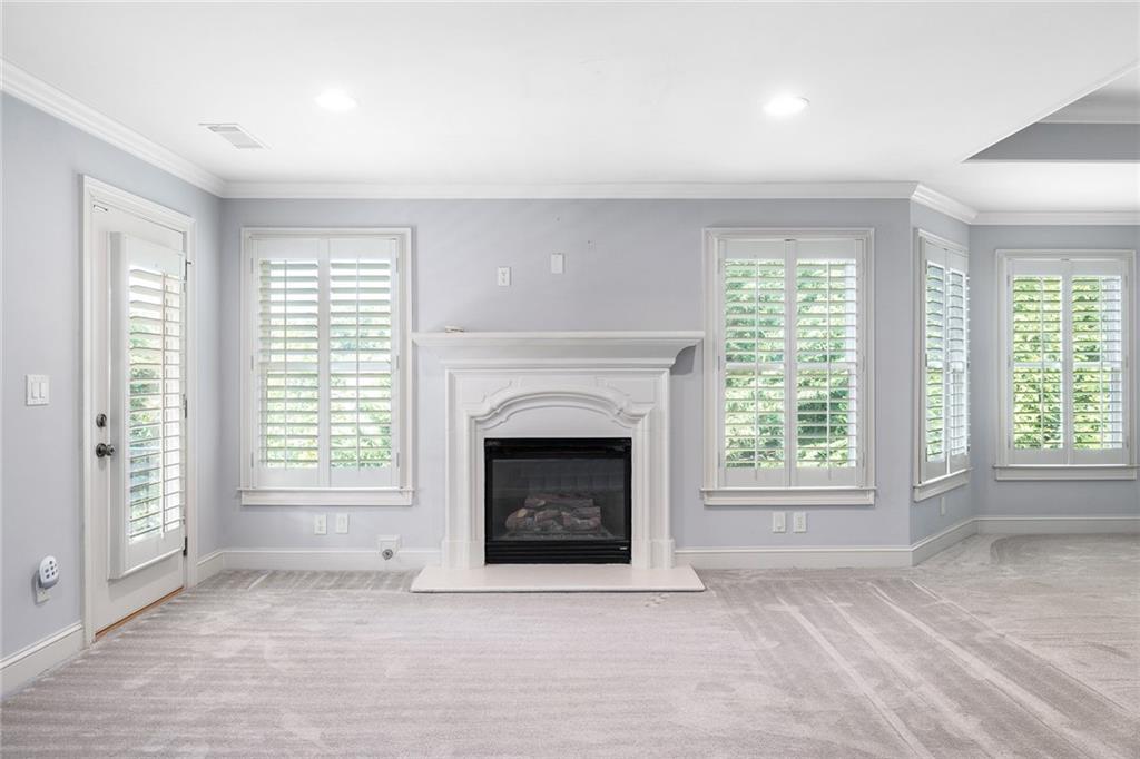 1942 Saxon Valley Circle NE