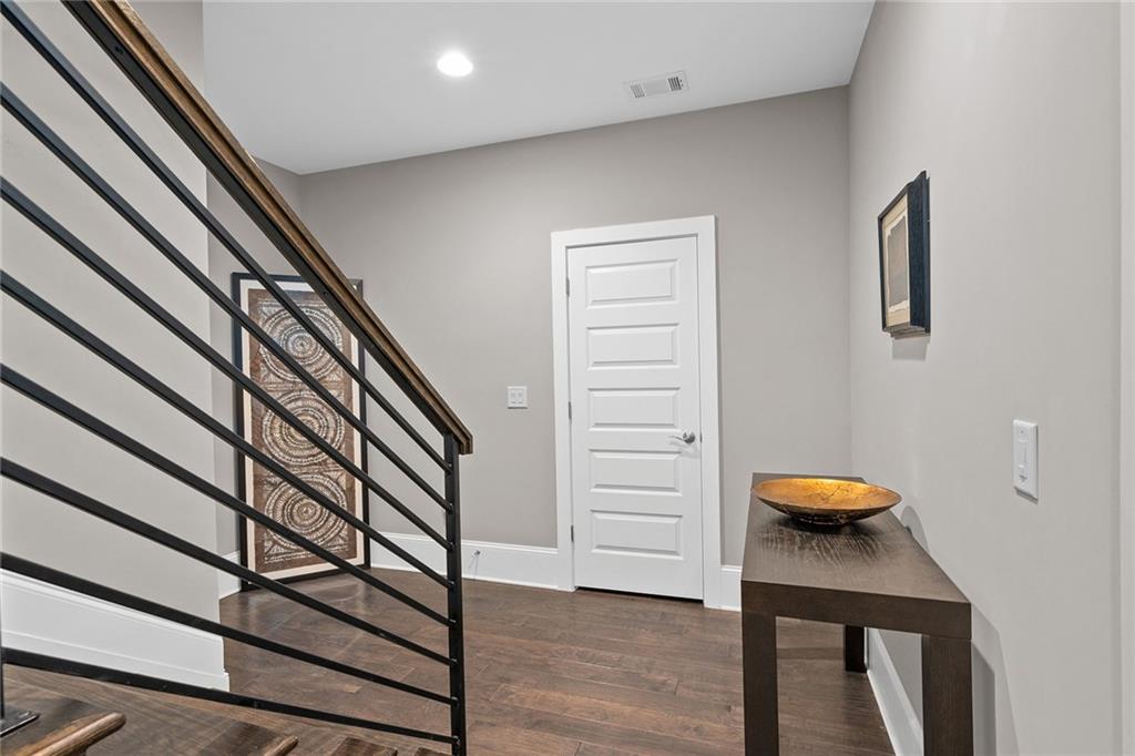 2290 Garrison Street NE