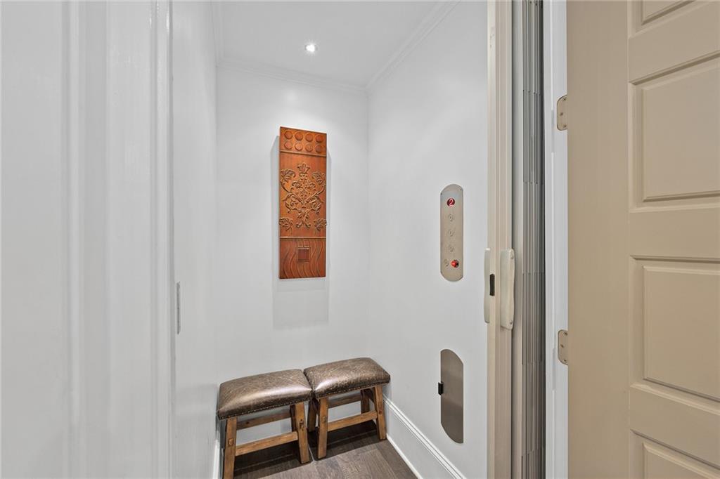 2290 Garrison Street NE