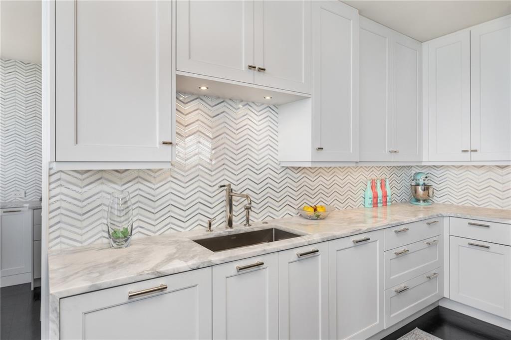 2575 Peachtree Road NE Unit 22C