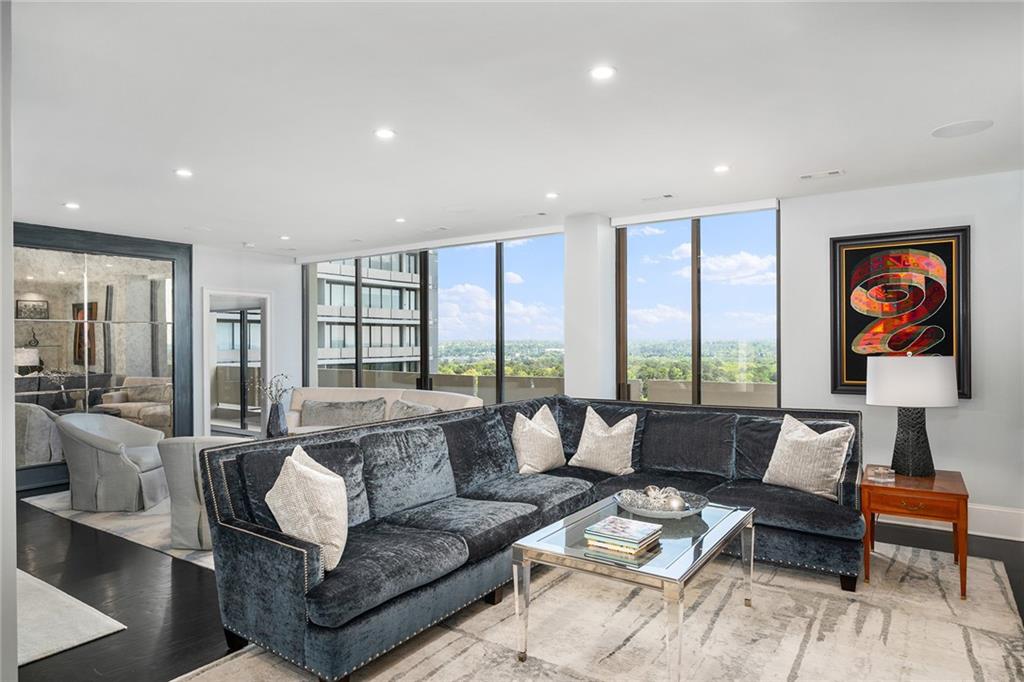 2575 Peachtree Road NE Unit 22C