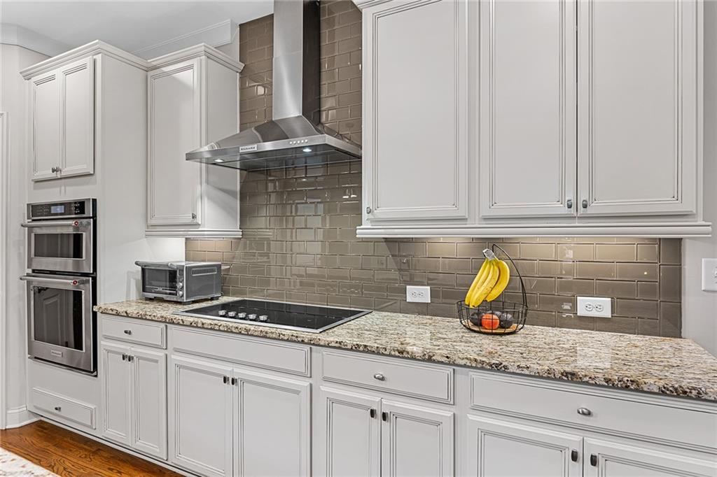 2113 Elvan Circle NE