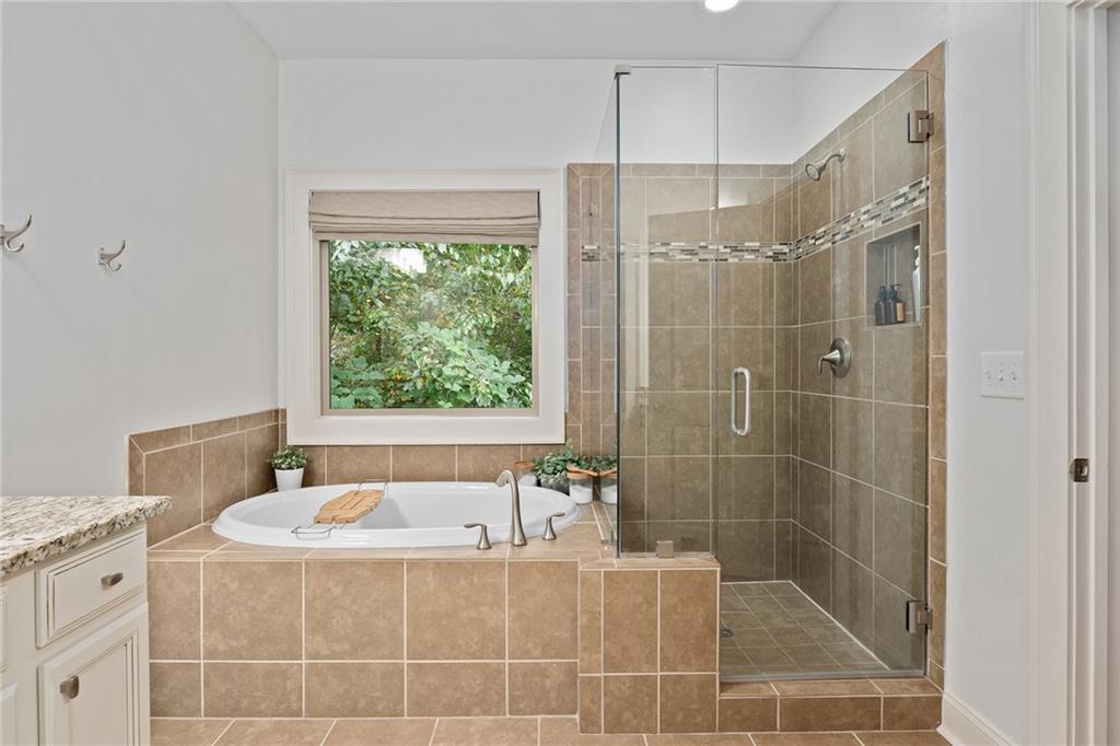 2113 Elvan Circle NE