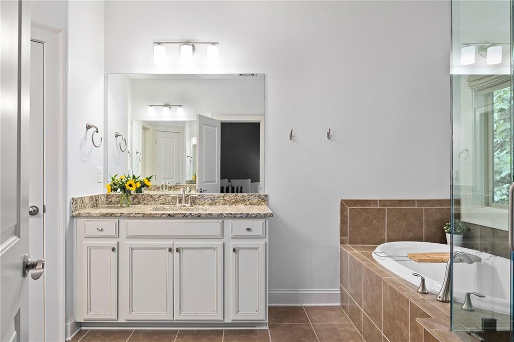 2113 Elvan Circle NE