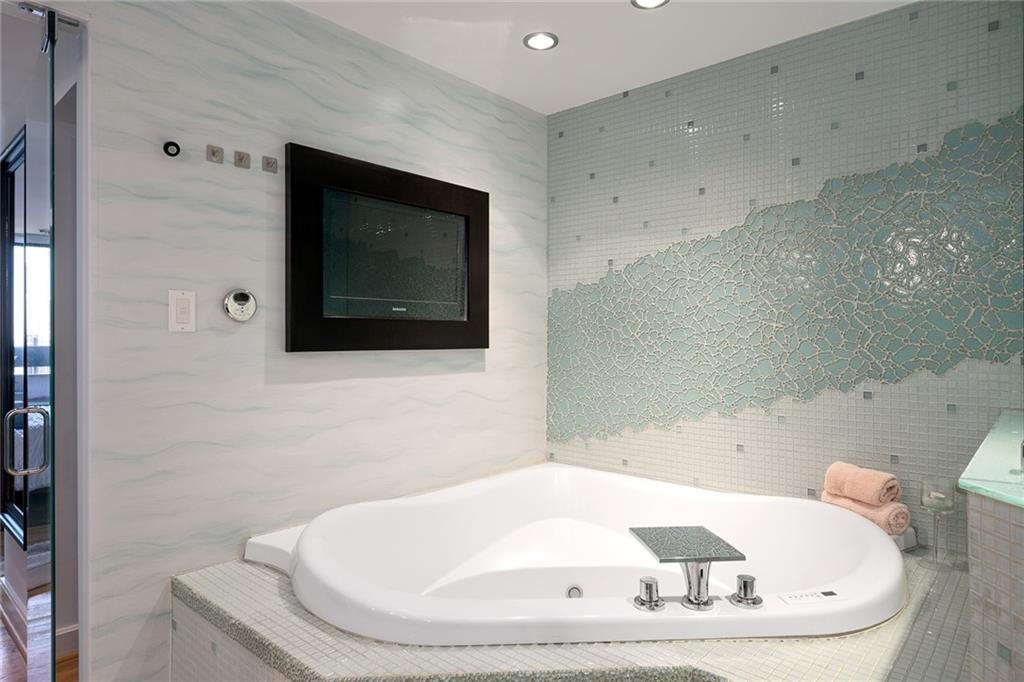 75 14th Street NE Unit 4820