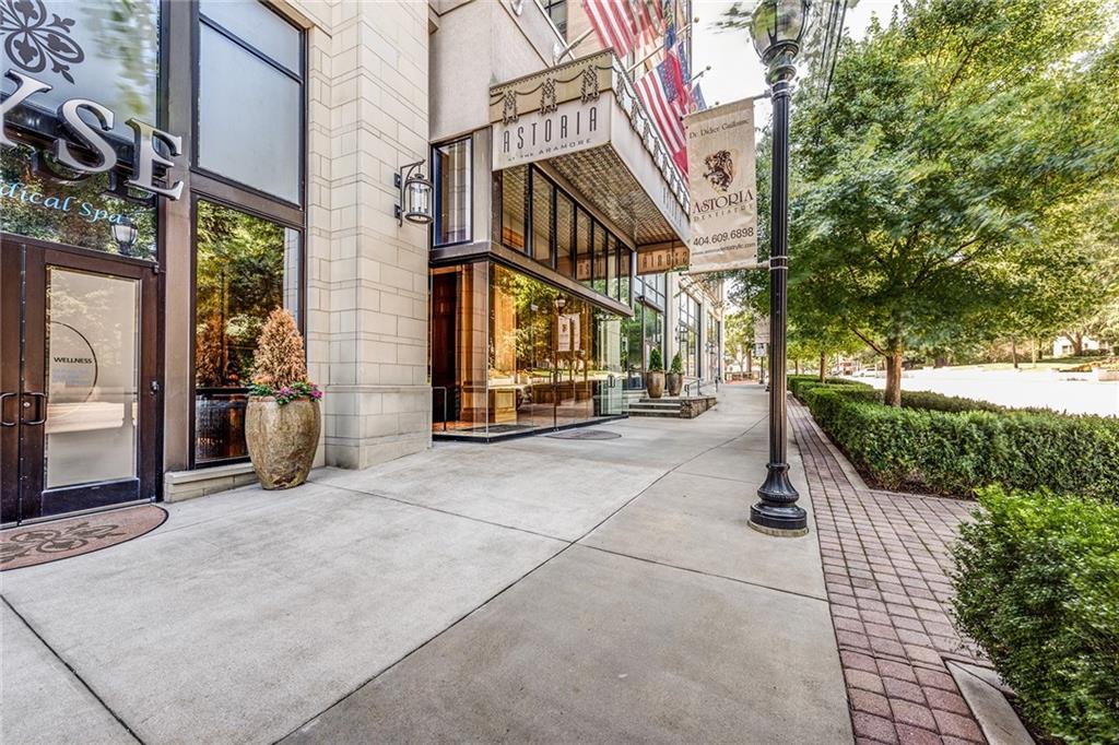 2233 Peachtree Road NE Unit 1002