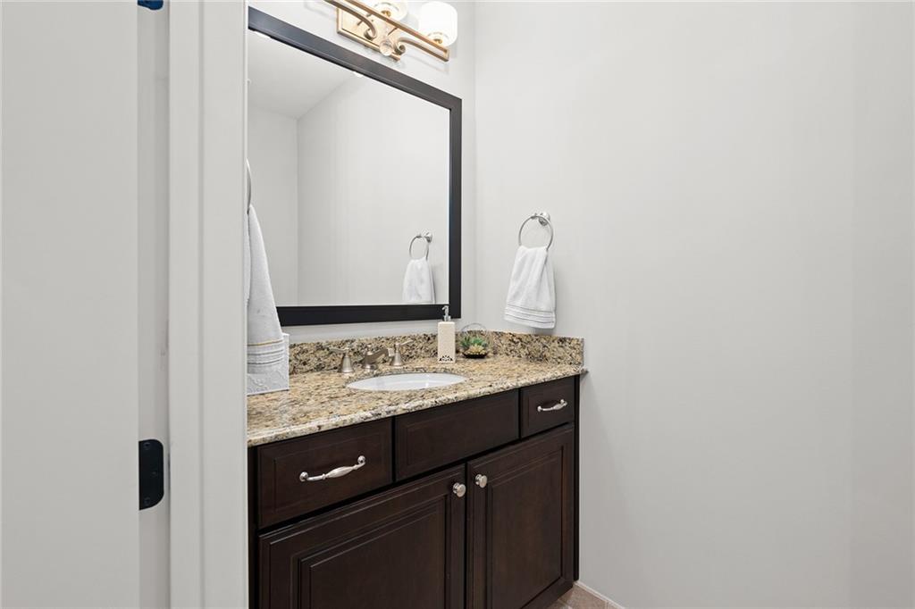 2233 Peachtree Road NE Unit 1002