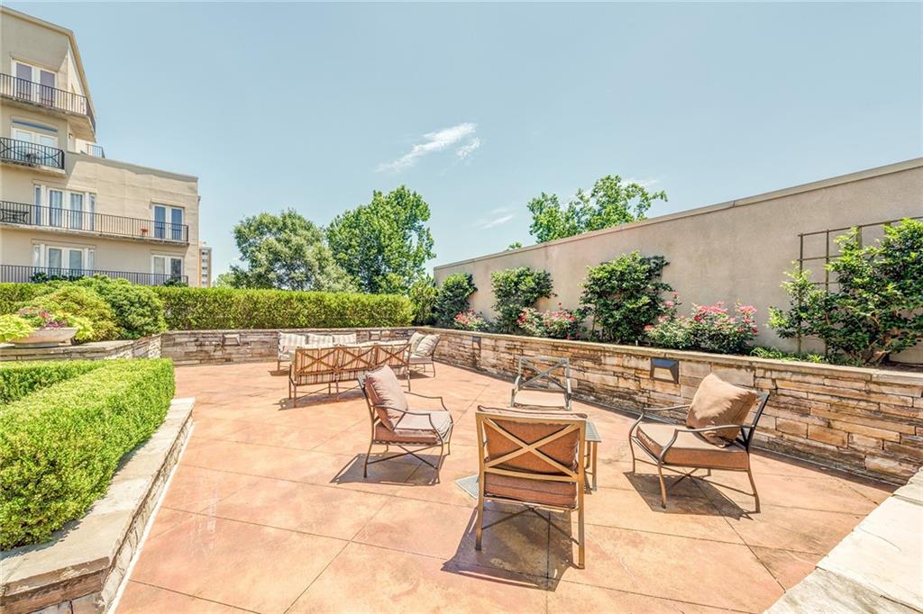 2233 Peachtree Road NE Unit 1002