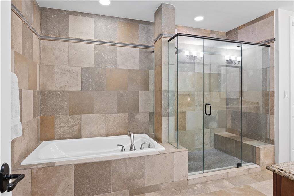 2233 Peachtree Road NE Unit 1002